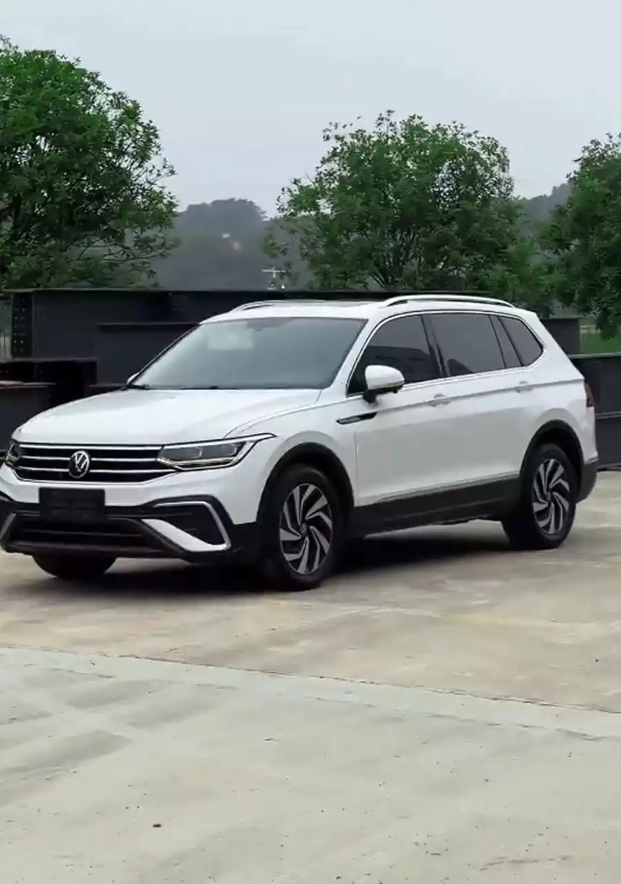 Volkswagen Tiguan L: The Spacious and Stylish SUV for Family and Adventure