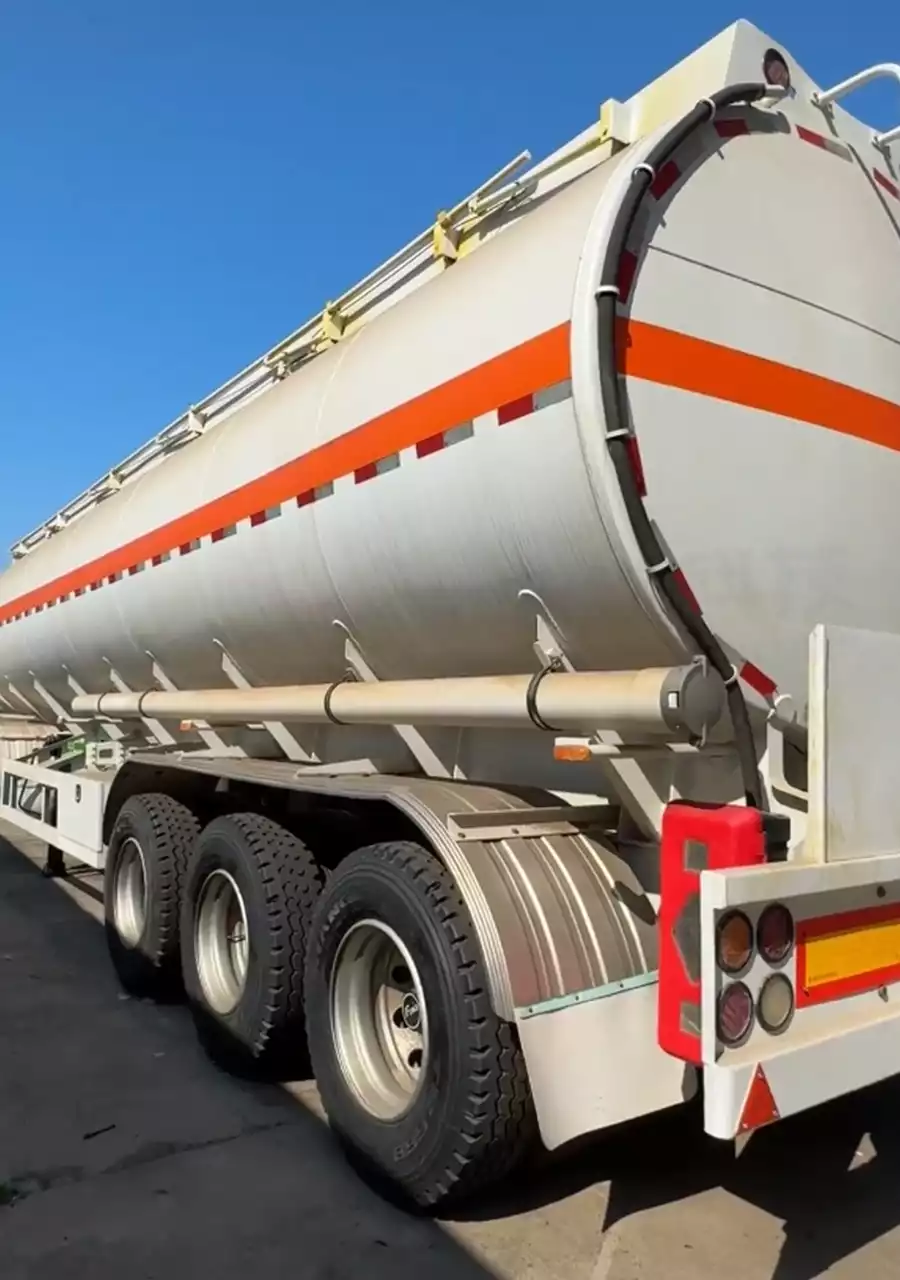 Tank Semi-Trailer Showcase: Safe and Efficient Liquid Transport